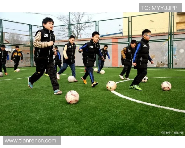 足球小球星计划：培养未来足坛之星的全方位成长路径与发展策略