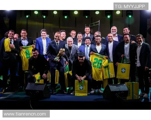 足球传奇卡福纪念盒重磅发布 精选球场瞬间重温辉煌岁月 足球传奇卡福纪念盒重磅发布 精选球场瞬间重温辉煌岁月